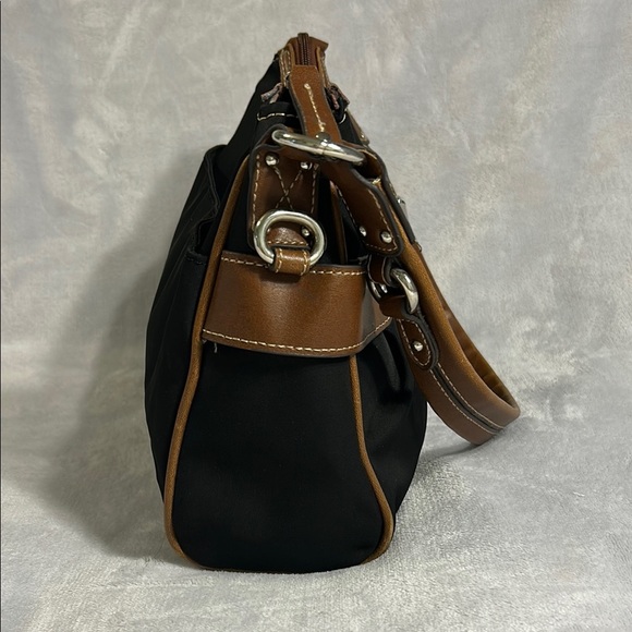 CHAPS Black and Brown Shoulder Bag with Silver Toned Buckle - Picture 3 of 10